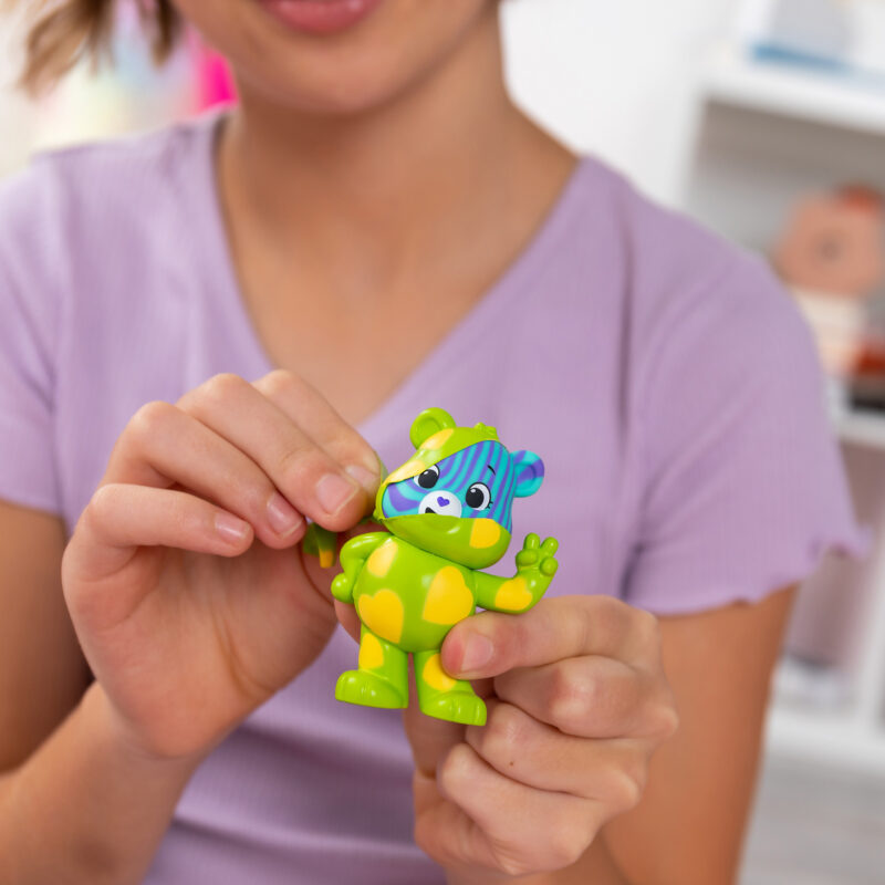 Care Bears – Peel and Reveal - US 7772